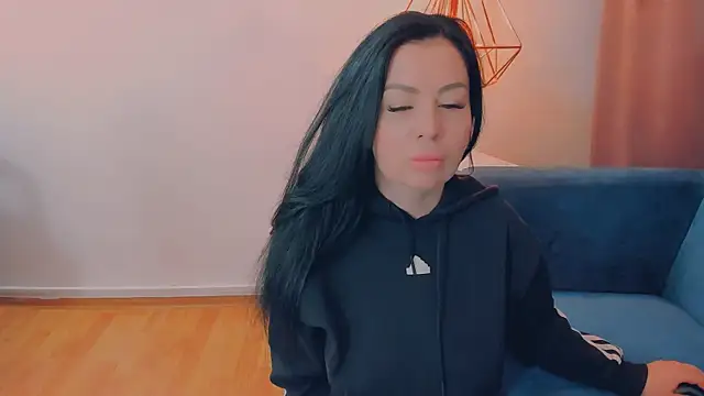 LayaFlow online show from 03.28.26