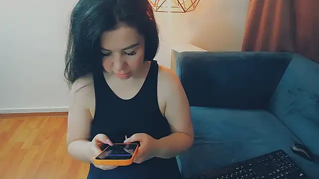 LayaFlow online show from 04.03.26