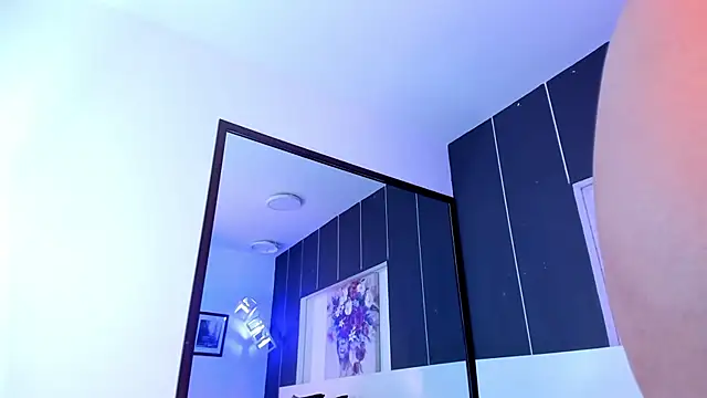 Snapshot of Alexxxholy chatting on 01.13.25 Alexxxholy online show from 01.13.25