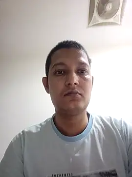 Snapshot of daddylove87 chatting on 09.14.25 daddylove87 online show from 09.14.25