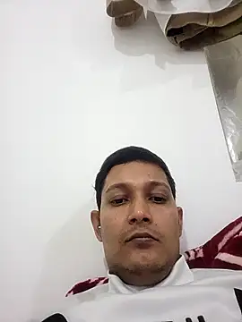 Snapshot of daddylove87 chatting on 11.29.25 daddylove87 online show from 11.29.25