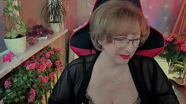 Snapshot of sugar_vivien chatting on 06.10.26 sugar vivien online show from 06.10.26