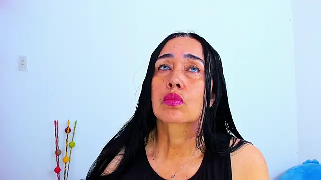 HorniestMilf online show from 03.25.26