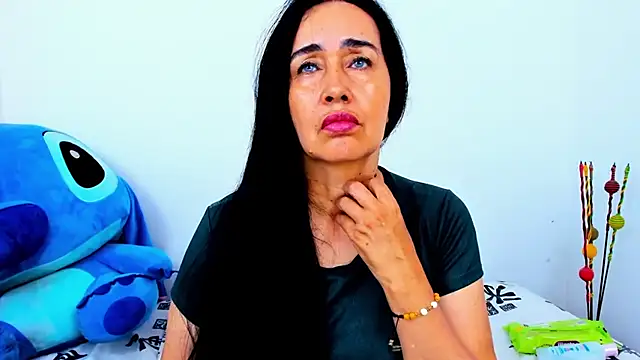 HorniestMilf online show from 05.17.26