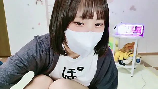 Snapshot of _Iroha_99 chatting on 04.20.26 Iroha 99 online show from 04.20.26