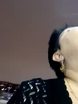 Snapshot of FantasyMichelle chatting on 12.15.24 FantasyMichelle online show from 12.15.24