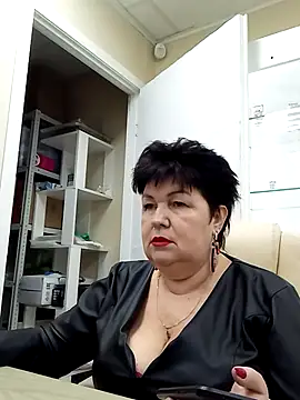 Snapshot of FantasyMichelle chatting on 01.11.25 FantasyMichelle online show from 01.11.25