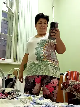 Snapshot of FantasyMichelle chatting on 01.28.25 FantasyMichelle online show from 01.28.25