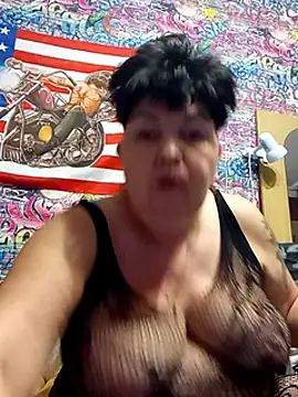 Snapshot of FantasyMichelle chatting on 02.17.25 FantasyMichelle online show from 02.17.25