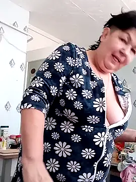 Snapshot of FantasyMichelle chatting on 02.24.25 FantasyMichelle online show from 02.24.25