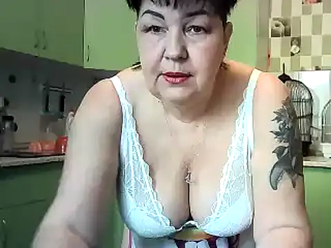 Snapshot of FantasyMichelle chatting on 02.26.25 FantasyMichelle online show from 02.26.25