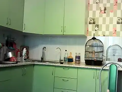 Snapshot of FantasyMichelle chatting on 02.28.25 FantasyMichelle online show from 02.28.25