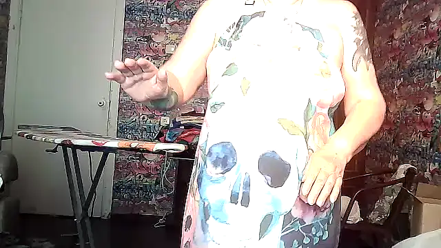 Snapshot of FantasyMichelle chatting on 04.05.26 FantasyMichelle online show from 04.05.26