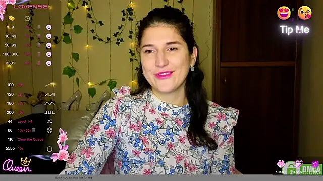 Snapshot of Alianna_Solo_Kisses chatting on 02.12.26 Alianna Solo Kisses online show from 02.12.26