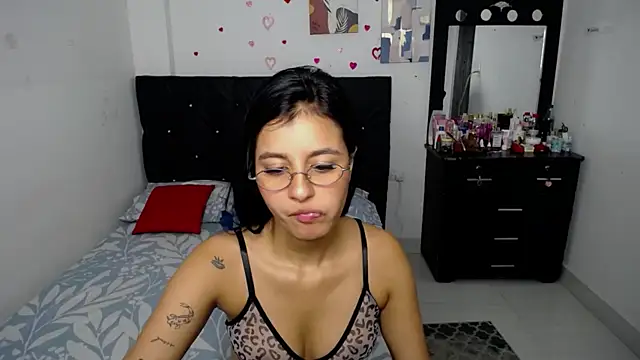 floweer  online show from 10.23.25