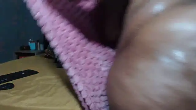 Snapshot of Jabbabuttxxx chatting on 10.17.25 Jabbabuttxxx online show from 10.17.25