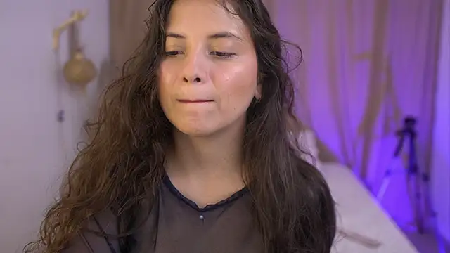 Snapshot of lirio05 chatting on 11.11.25 lirio05 online show from 11.11.25