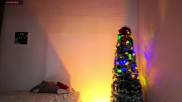 Snapshot of scofty chatting on 12.22.25 scofty online show from 12.22.25