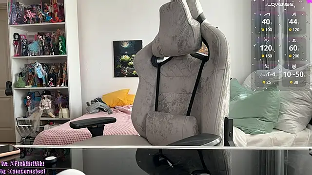 unicornsfeet online show from 03.09.25