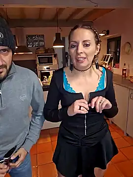 Snapshot of Jade_Emeraud chatting on 01.17.25 Jade Emeraud online show from 01.17.25