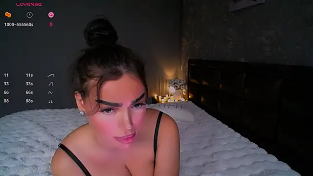 Snapshot of babyleilaa chatting on 12.11.24 babyleilaa online show from 12.11.24