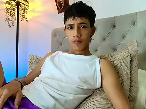 Ostin18hot online show from 12.02.25