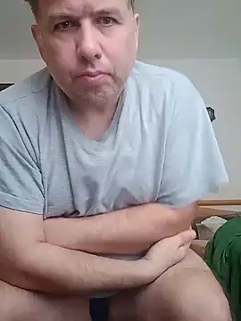 Snapshot of Olandese2682@xh chatting on 05.17.26 Olandese2682xh online show from 05.17.26