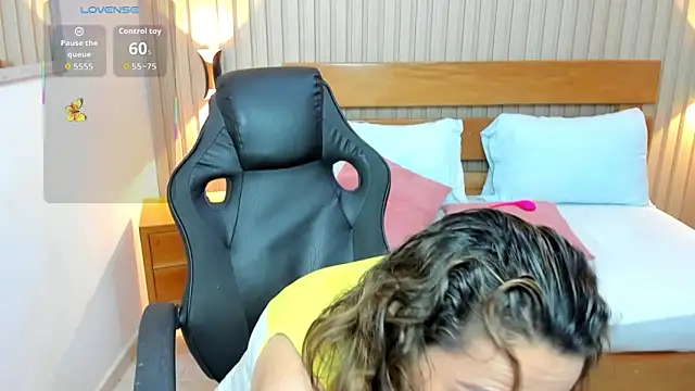 luciana ballesteros  online show from 02.07.26