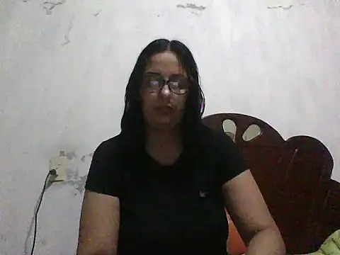 Samanthat33 online show from 03.12.25