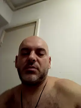 Snapshot of BartalesDaddy chatting on 01.20.25 BartalesDaddy online show from 01.20.25
