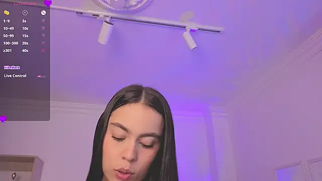 Aleejaa   online show from 04.15.26