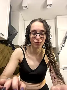 MartiniiSelenna online show from 10.26.25