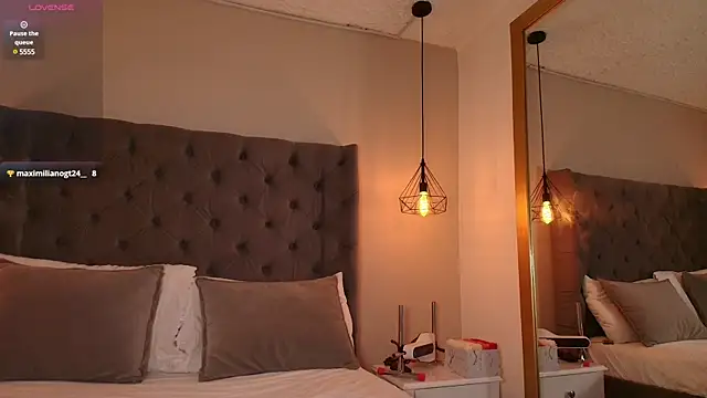 AngelinaRoss  online show from 02.04.25