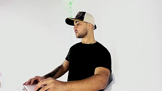 Sebas-hott online show from 09.09.25