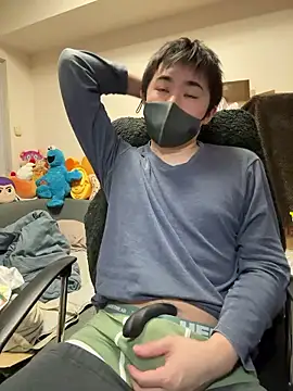 Snapshot of kentyken chatting on 03.03.26 kentyken online show from 03.03.26