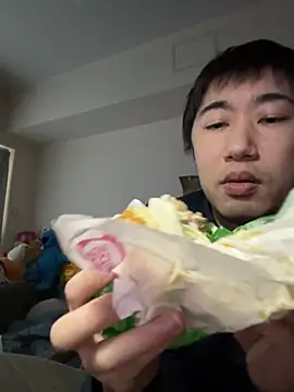 Snapshot of kentyken chatting on 03.05.26 kentyken online show from 03.05.26