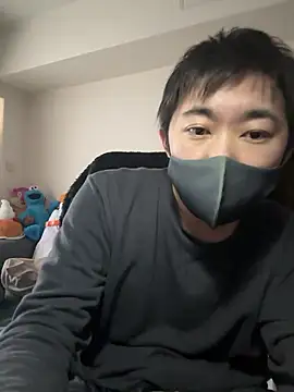 Snapshot of kentyken chatting on 04.17.26 kentyken online show from 04.17.26