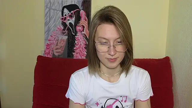 Snapshot of MalvinaBlum chatting on 12.18.24 MalvinaBlum online show from 12.18.24