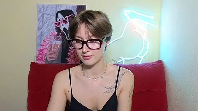 Snapshot of MalvinaBlum chatting on 09.13.25 MalvinaBlum online show from 09.13.25