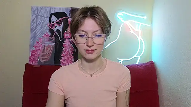 Snapshot of MalvinaBlum chatting on 10.19.25 MalvinaBlum online show from 10.19.25