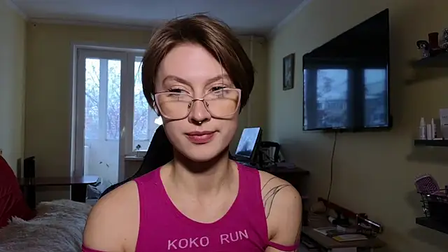 Snapshot of MalvinaBlum chatting on 11.06.25 MalvinaBlum online show from 11.06.25