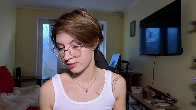 Snapshot of MalvinaBlum chatting on 11.07.25 MalvinaBlum online show from 11.07.25