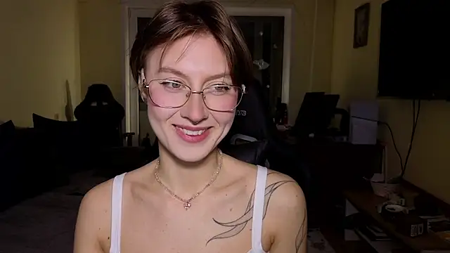 Snapshot of MalvinaBlum chatting on 02.13.26 MalvinaBlum online show from 02.13.26