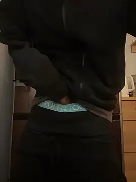 Snapshot of saku_chan_live chatting on 03.07.25 saku chan live online show from 03.07.25