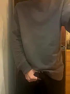 Snapshot of saku_chan_live chatting on 11.20.25 saku chan live online show from 11.20.25