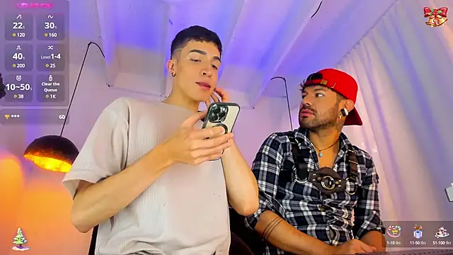 Snapshot of Angel_Snowhotxxx chatting on 12.27.24 Angel Snowhotxxx online show from 12.27.24