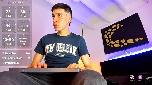 Snapshot of Angel_Snowhotxxx chatting on 01.19.25 Angel Snowhotxxx online show from 01.19.25