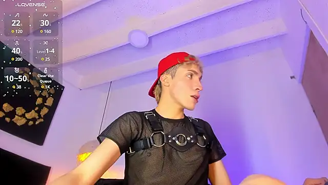 Snapshot of Angel_Snowhotxxx chatting on 03.11.25 Angel Snowhotxxx online show from 03.11.25