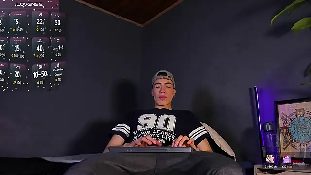 Snapshot of Angel_Snowhotxxx chatting on 02.28.26 Angel Snowhotxxx online show from 02.28.26