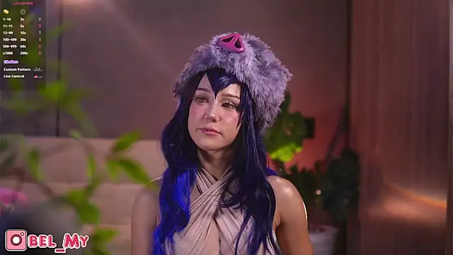 Snapshot of Bella-Franco chatting on 09.16.25 Bella-Franco online show from 09.16.25